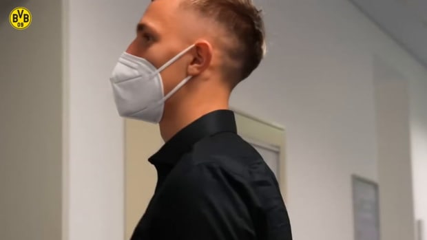Nico Schlotterbeck's first day at Borussia Dortmund
